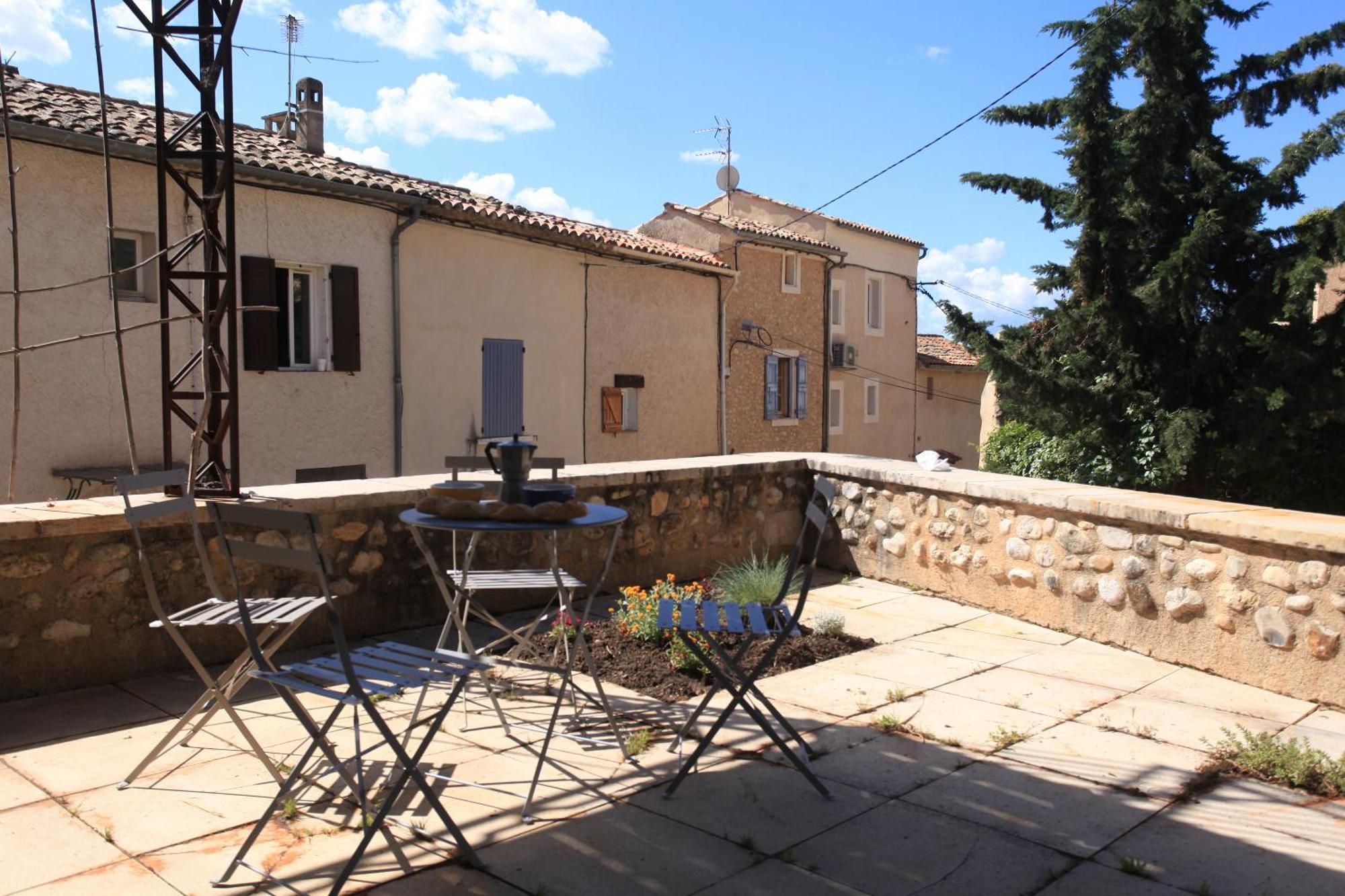 Appartement Avec Grande Terrasse Privative En Parc Regional Du Verdon Puimoisson Экстерьер фото
